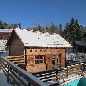 https://villa-chalet-monts-jura.hotels-rhonealpes.com